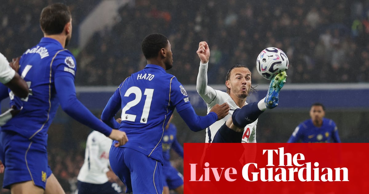 Chelsea v Tottenham: Premier League – live