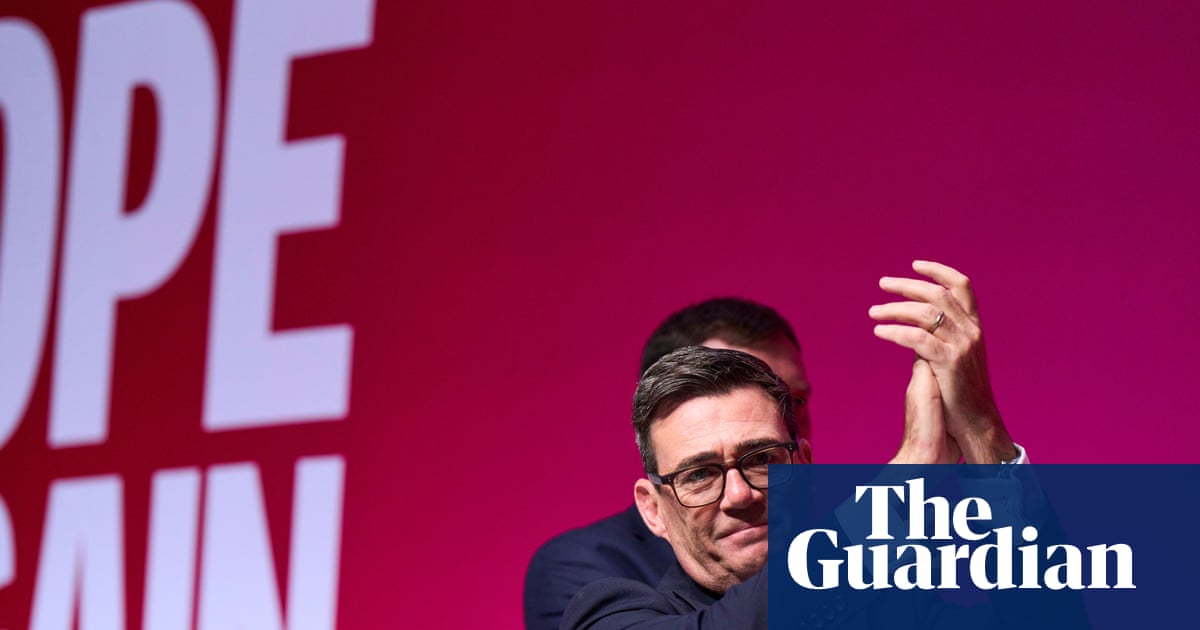 Andy Burnham lýsir yfir áhyggjum af framtíð Manchester City