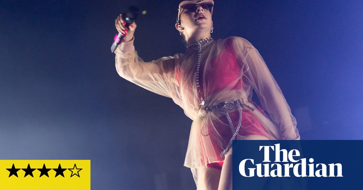 Charli Xcx Review Laser Sharp Star Burns Her Own Path