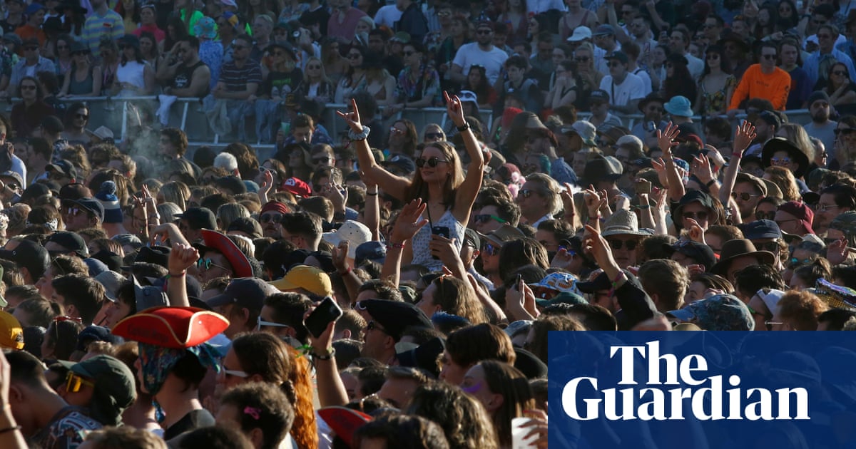Parents forced to spend hundreds to chaperone teenagers at Splendour in the Grass after late rule change