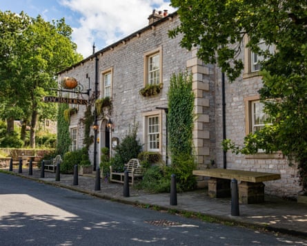 Coach and Horses exterior