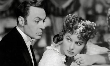 Charles Boyer and Ingrid Bergman play husband and wife Gregory Anton and Paula Alquist in the 1944 film adaptation of Patrick Hamilton’s Gas Light.