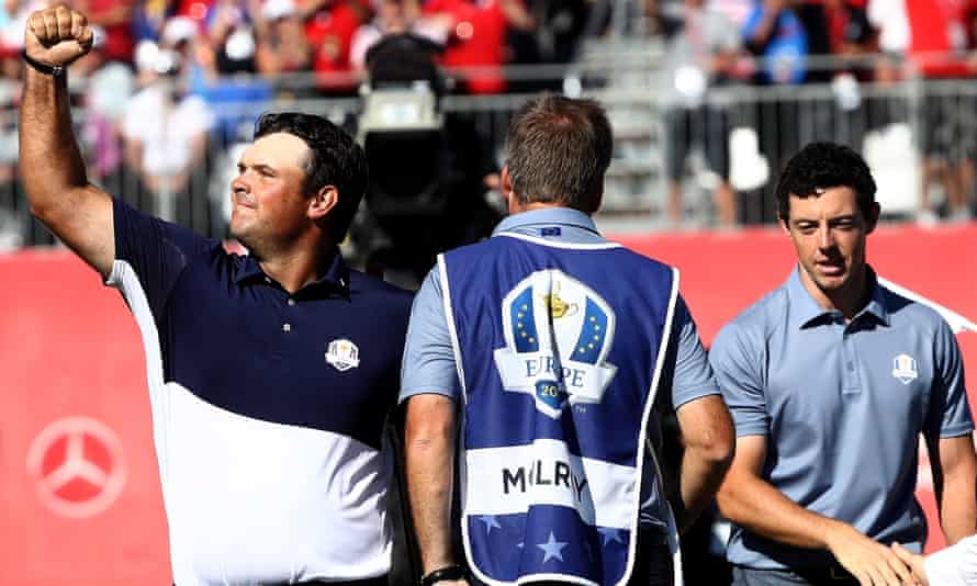 Rory McIlroy mengalami kekecewaan setelah kalah dari Patrick Reed di nomor tunggal di Ryder Cup 2016.