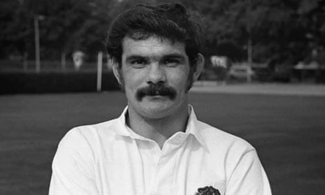 David Robinson, 77, was a flanker in a county team that beat the New Zealand All Blacks in 1972 and toured Japan with England in 1971.