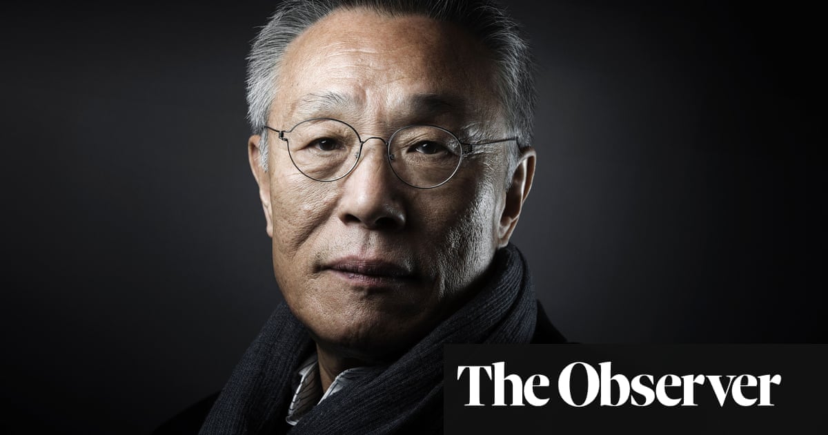 At Dusk by Hwang Sok-yong – review