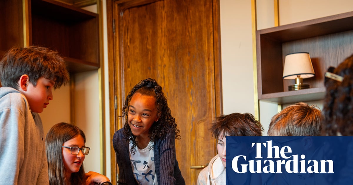 UK parents support an under-16 social media ban – but what do their children think? | Social media ban UK parents support an under-16 social media ban – but what do their children think? | Social media ban