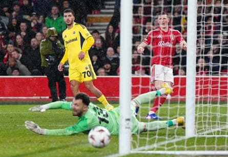 Elliot Anderson shoots narrowly wide against Fenerbahce in the first half.