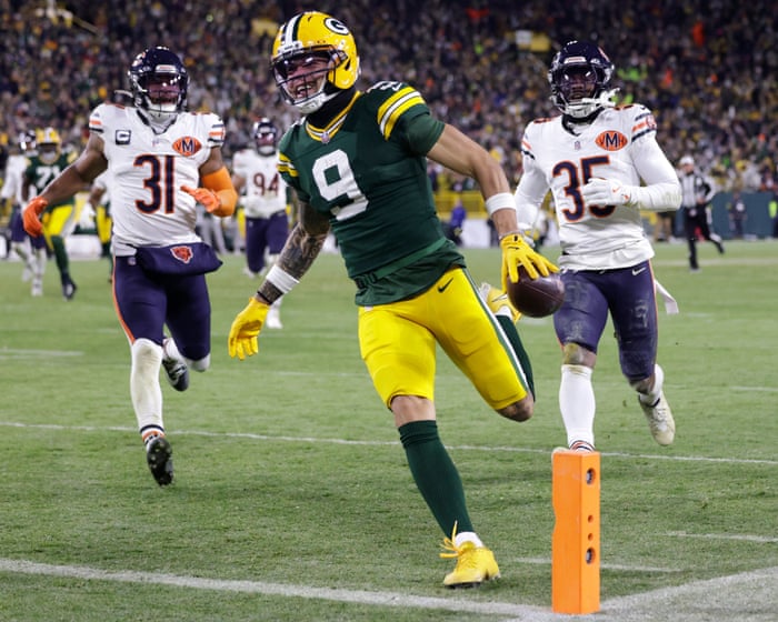 Packers edge Bears and Bills topple Bengals in thriller: NFL week 14 as it happened