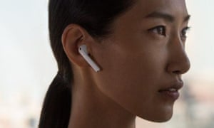 Hit: AirPods - 2016