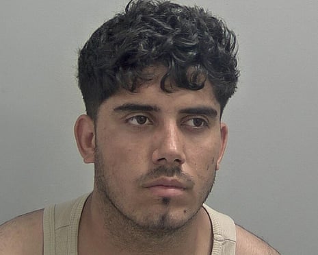 Gerichtshammer und juristische Dokumente