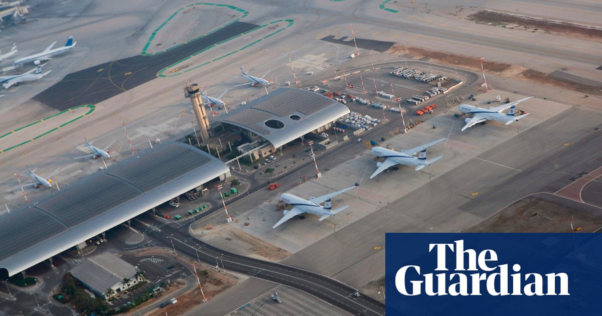 Nine arrested in Israel after air crash images sent to plane passengers