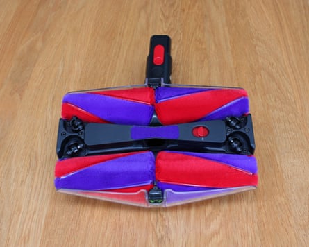 Dyson PencilVac Fluffycones floor head bottom3508