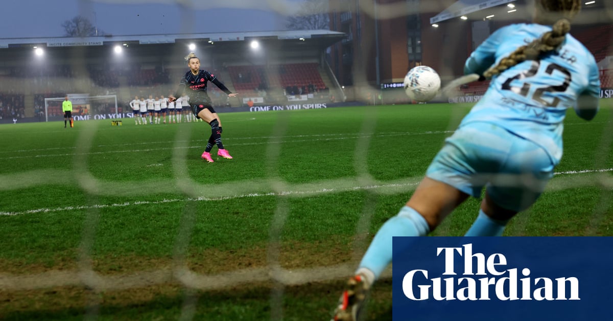 Tottenham into FA Cup last four after shootout win over Manchester City