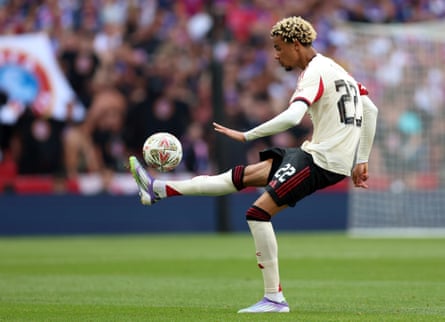 Hugo Ekitiké of Liverpool in the Community Shield against Crystal Palace