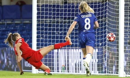 Erin Cuthbert scores Chelsea’s fourth goal against Twente.