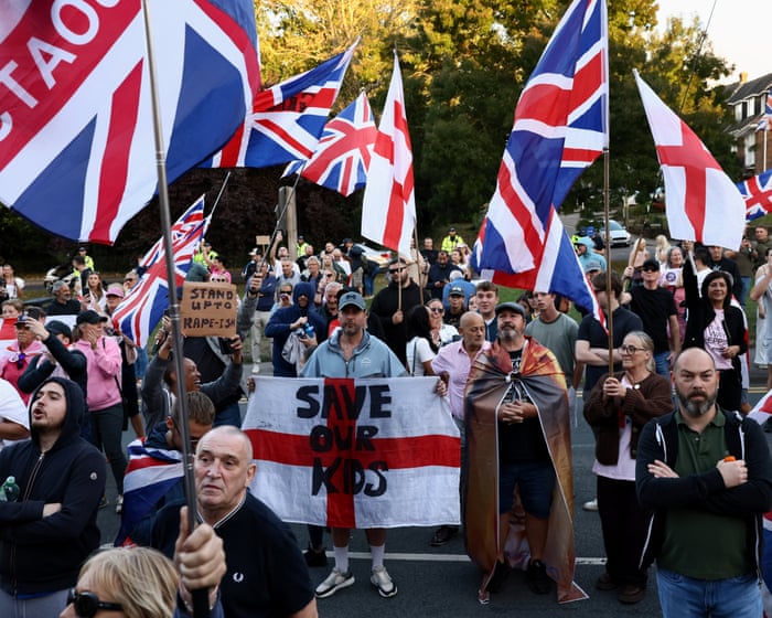Starmer urged to do more to push back against ‘onslaught of racism’