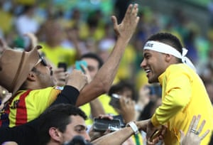 Fans celebrate with Neymar