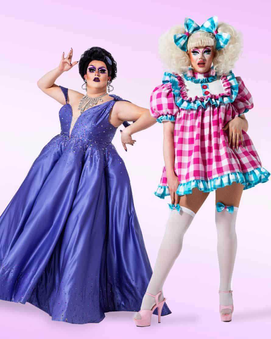Scottish queens Lawrence Chaney (in purple) and Ellie Diamond (in pink)