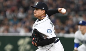 เริ่มต้นเหยือก Erasmo Ramirez ซึ่งตอนนี้เป็นฟรีเอเย่นต์เป็นหนึ่งในผู้เล่น Latino ที่เข้าร่วมกะลาสีฤดูกาลล่าสุด