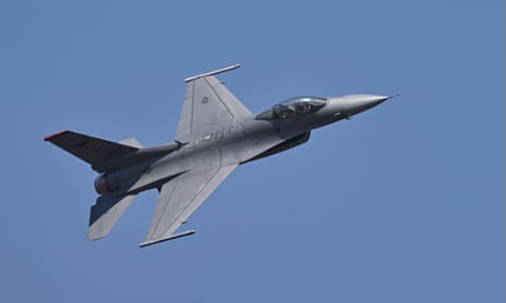 A US air force's F-16 fighter jet. A similar plane shot down an unidentified flying object over Lake Huron.