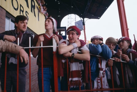 Hearts fans in tears after a 2-0 defeat by Dundee had denied them the Scottish title in 1986