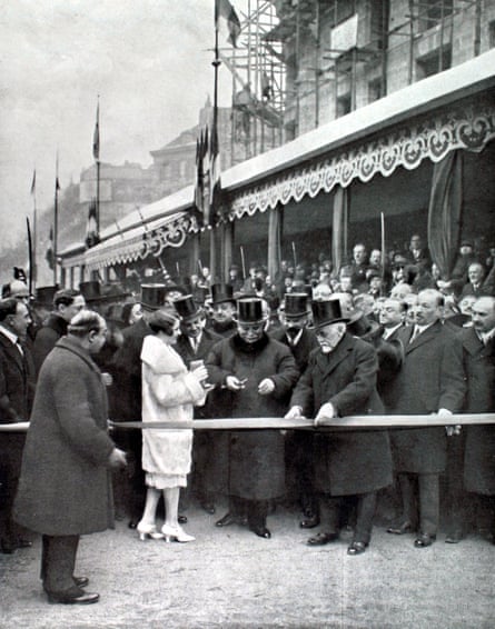Boulevard Haussmann inaugurated by Gaston Doumergue, President of the Republic, 15 January 1927.