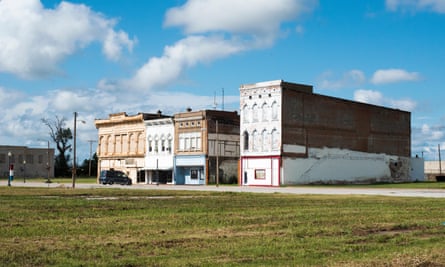 Caruthersville, Missouri. Pemiscot County, which includes the town, saw its population decrease by 15% over the last decade.