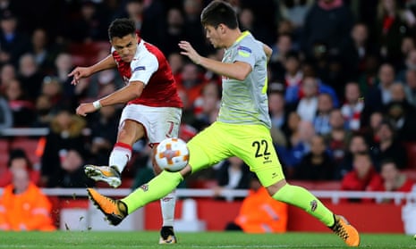 Alexis Sanchez of Arsenal makes it 2-1 in the 67th minute.