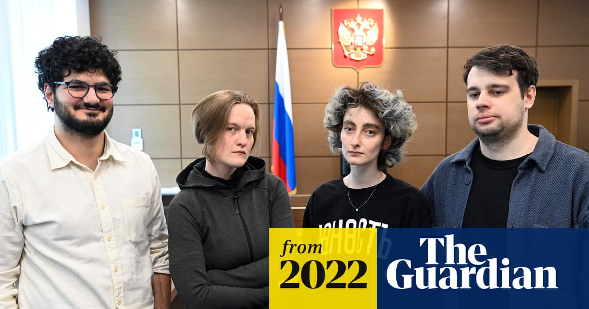 Russische Journalistenstudenten wegen Versammlungsfreiheit zu Zwangsarbeit ...