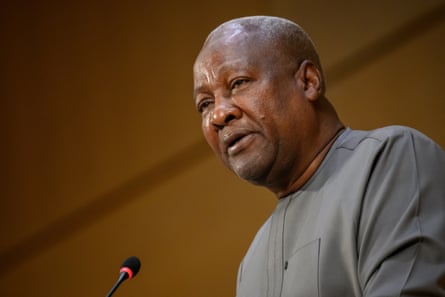 John Dramani Mahama speaking into a microphone