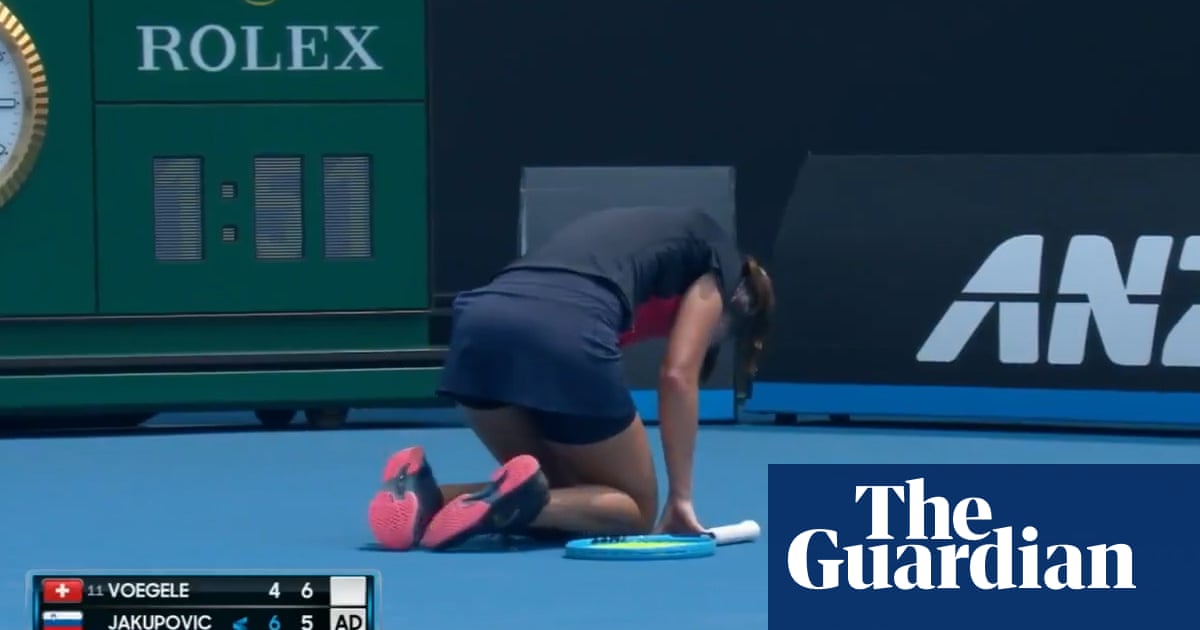Australian Open chief tries to calm furious players over air quality
