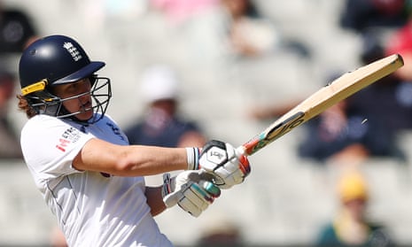 Nat Sciver-Brunt compiles a critical fifty for England