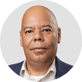 Lester Holloway byline