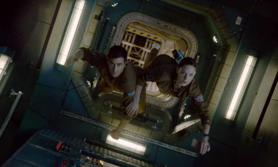 In space, no one can hear you squelch ... Jake Gyllenhaal and Rebecca Ferguson in Life.