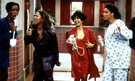 Living Single characters sing together