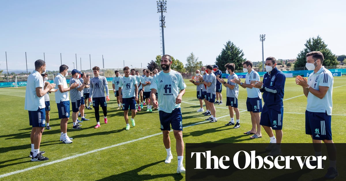 ‘Not ideal but no excuse’: Spain’s Luis Enrique looks beyond Covid chaos