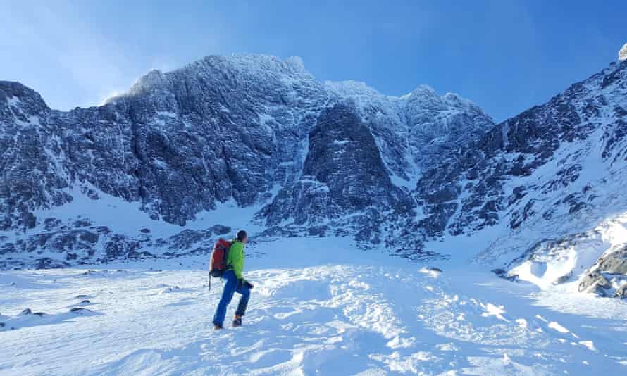 Mountain winter skills course on Ben Nevis with Much Better Adventures