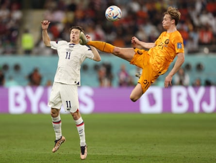 Est-ce que le vrai Frenkie de Jong se lèvera s'il vous plait ?