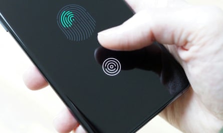 the fingerprint scanner on the Oppo Find X5 Pro screen