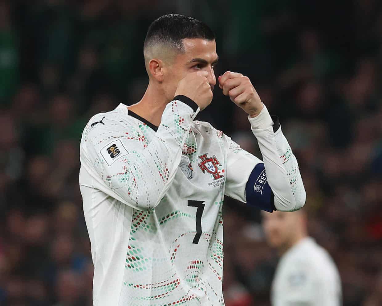 Ronaldo podría perderse dos partidos del Mundial; lesión de Hampton: noticias de fútbol en directo Ronaldo podría perderse dos partidos del Mundial; lesión de Hampton: noticias de fútbol en directo