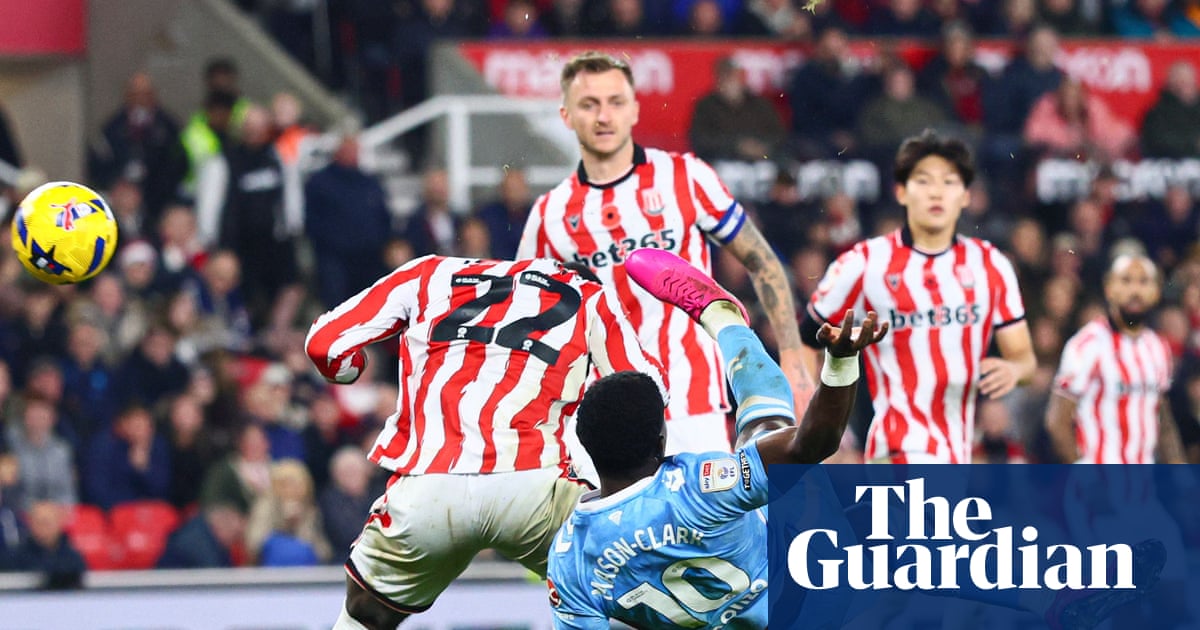 Coventry extend Championship lead after late Mason-Clark strike sinks Stoke