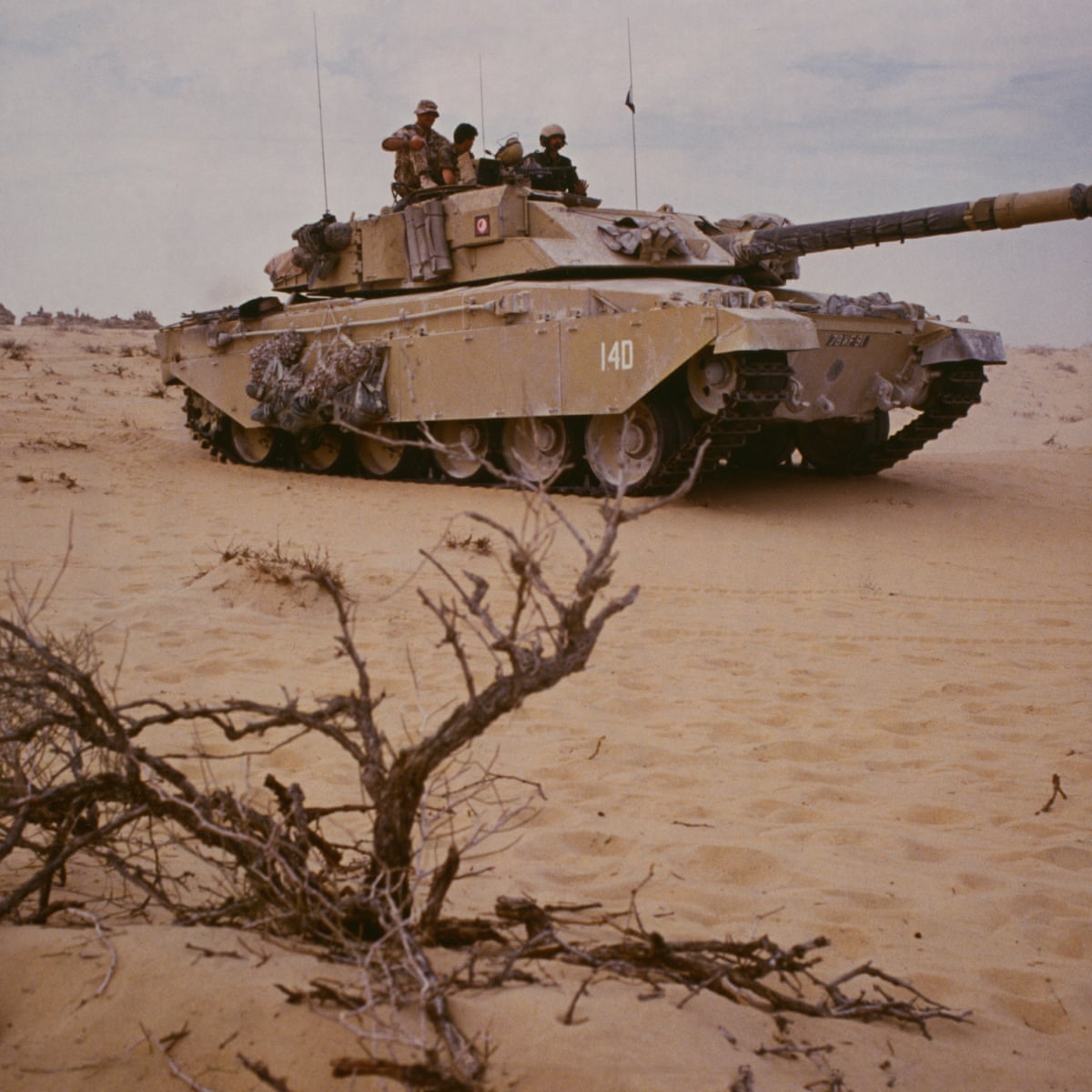 Iraqi Invasion Of Kuwait In 1990 Used By Uk To Boost Weapon Sales Arms Trade The Guardian