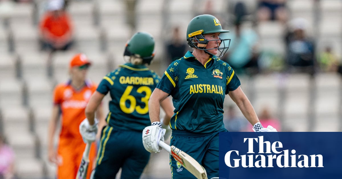 Beth Mooney calms injury fears as Australia crush the Netherlands in T20 Women’s World Cup