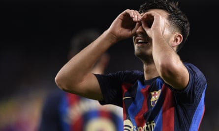European roundup: Argentina’s Paulo Dybala set to miss World Cup with injury | European club football 6 Pedri celebrates his goal against Celta Vigo