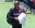 Jofra Archer con il cuscino: gesto che ha scosso l'Inghilterra negli Ashes 2025