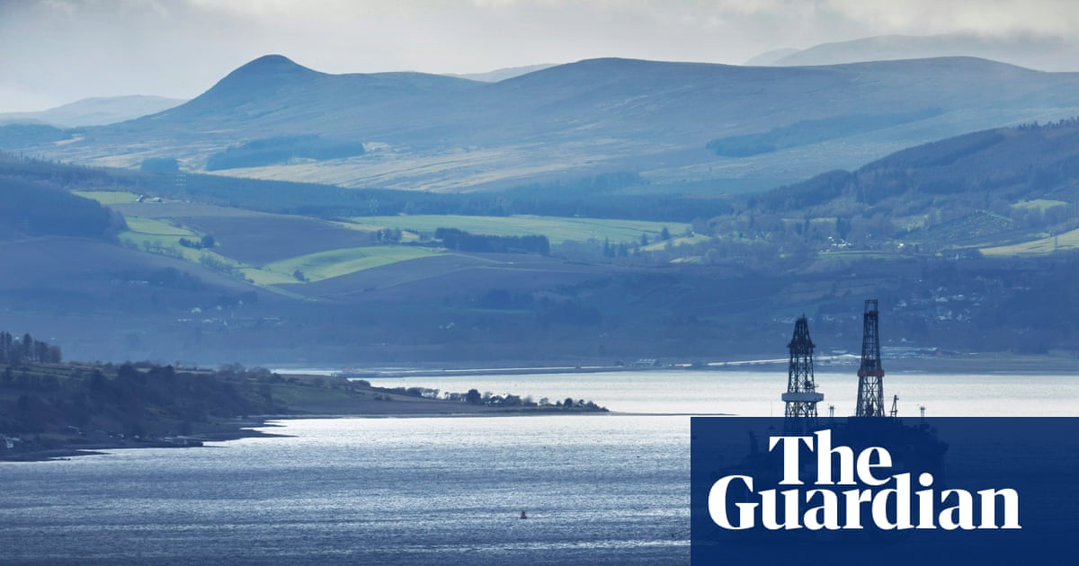 Campaigners call for steeper cuts to UK greenhouse gas emissions Campaigners call for steeper cuts to UK greenhouse gas emissions
