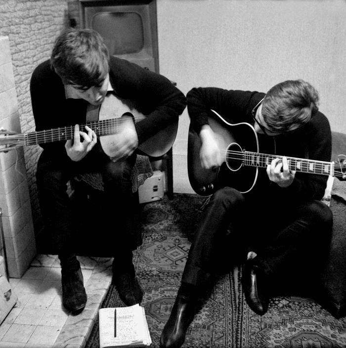 Handwritten lyrics from Paul McCartney's archive go on display ...