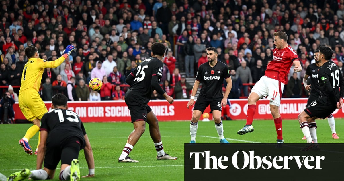 Nottingham Forest Beats West Ham 3-0