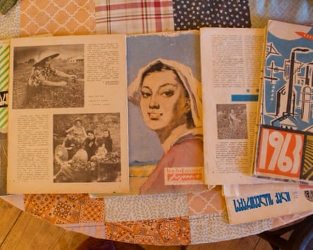 Soviet-era magazines featuring interviews with teapickers.