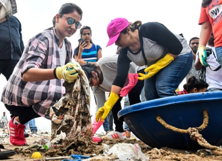 Bollywood actress Anushka Sharma joins in the clean-up of Versova beach